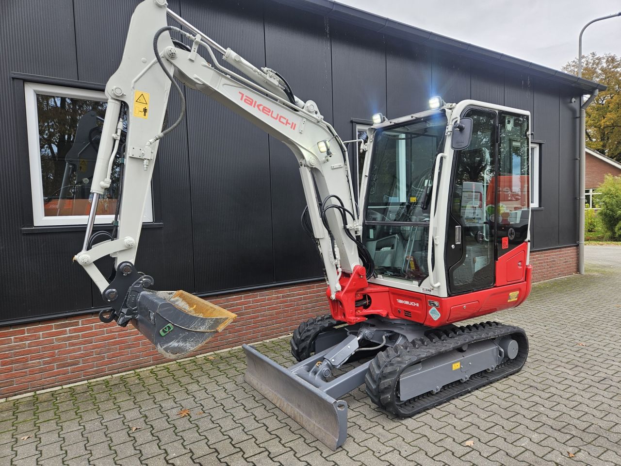 Takeuchi TB230