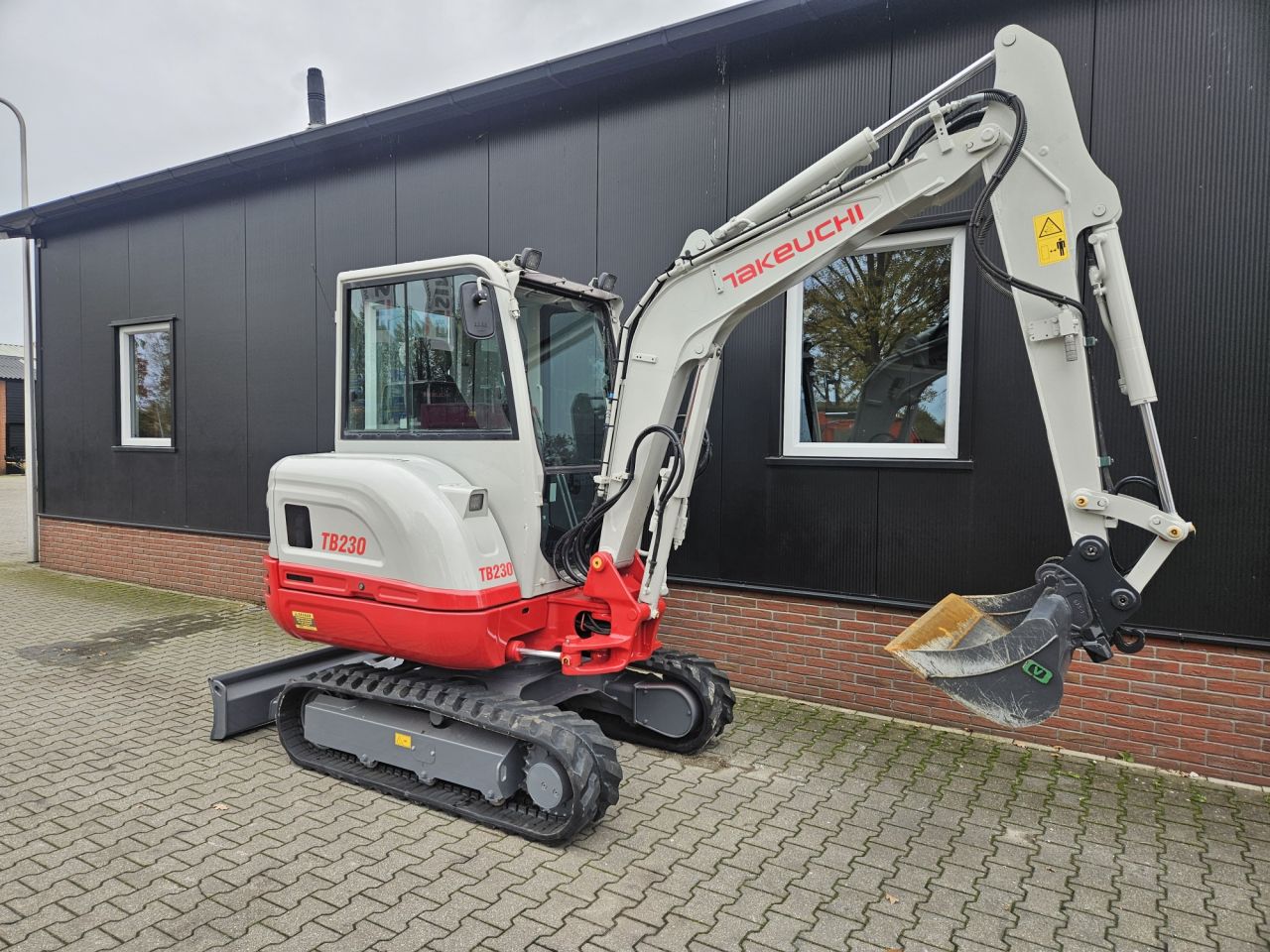Takeuchi TB230