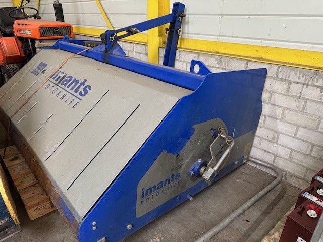 Imants Rotoknife