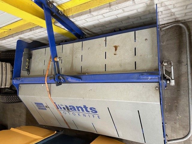 Imants Rotoknife