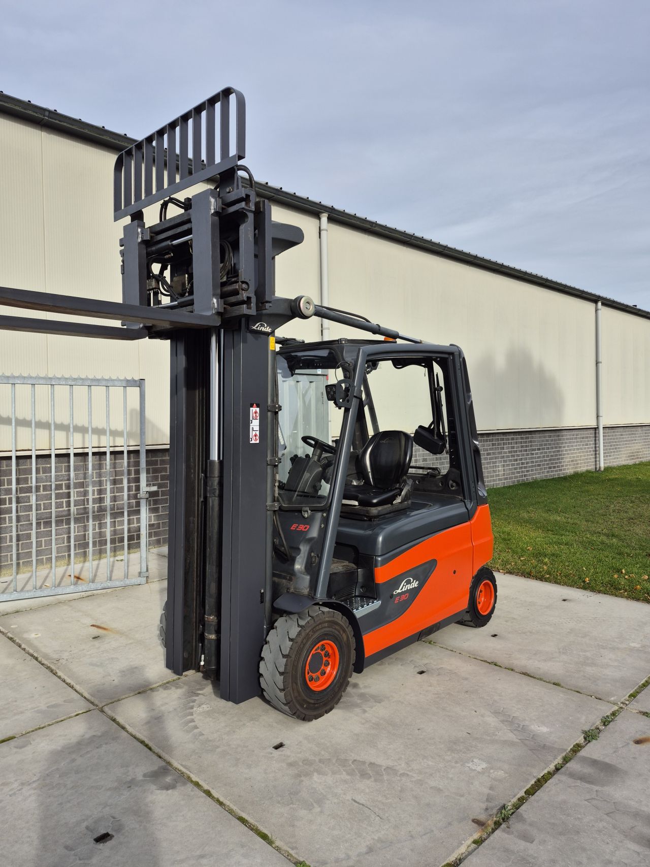 Linde E30L-01 triplex sideshift vorkversteller bj 2014