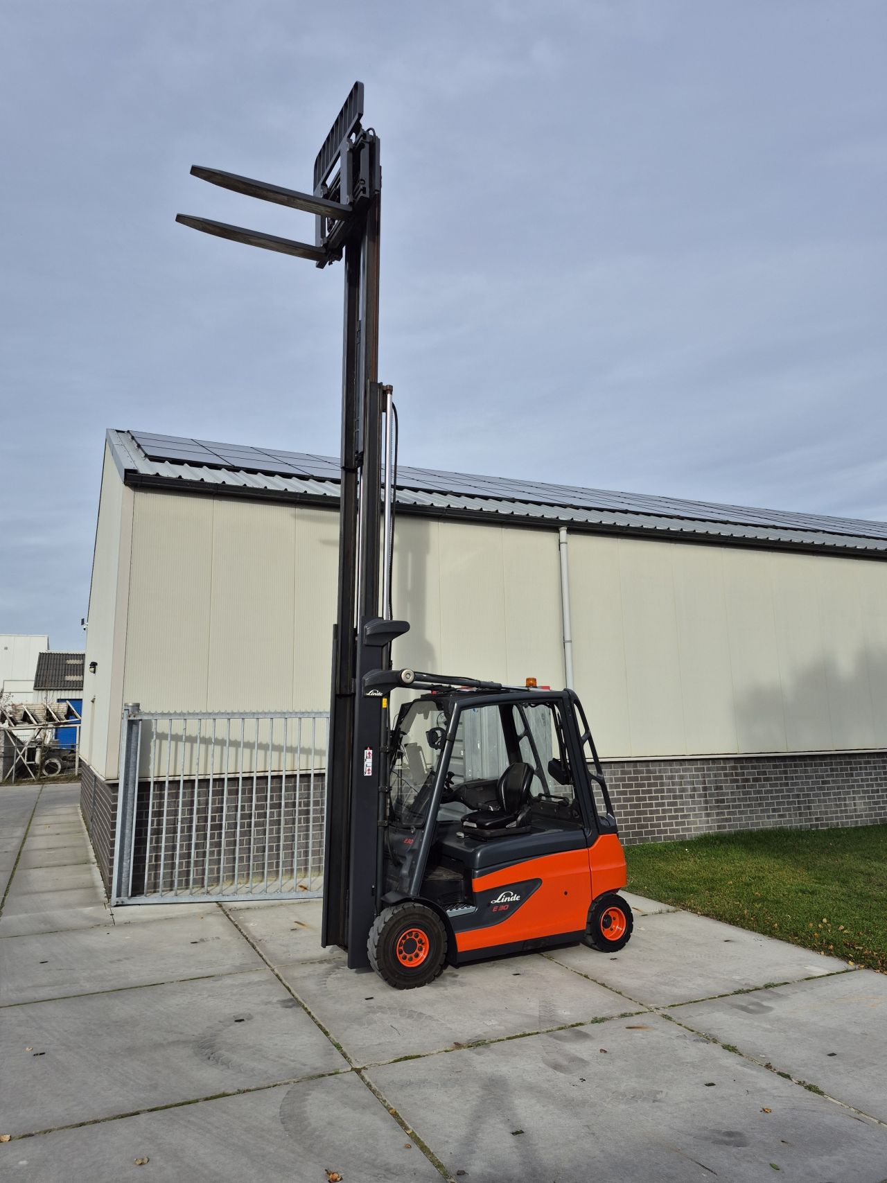 Linde E30L-01 triplex sideshift vorkversteller bj 2014