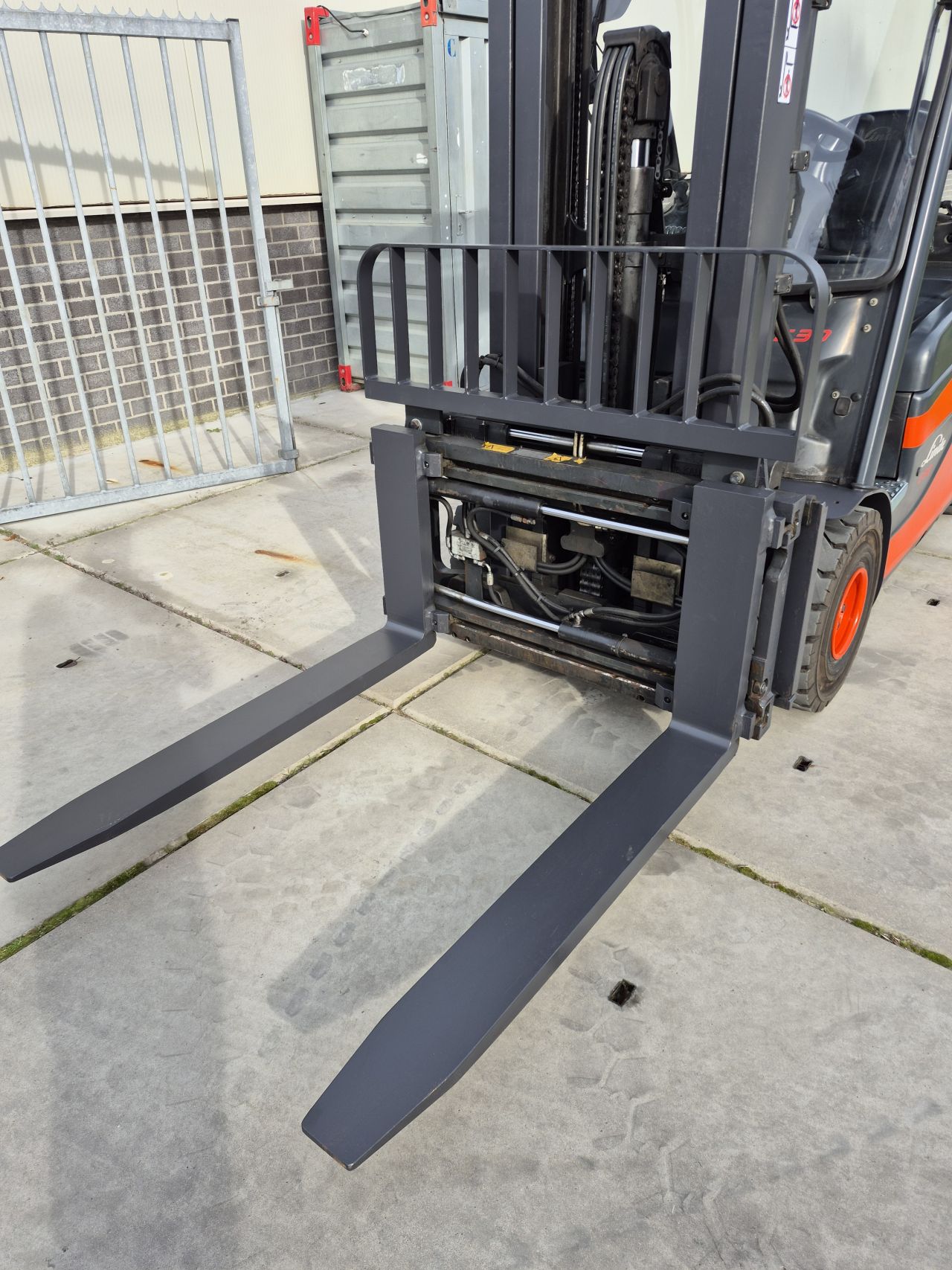 Linde E30L-01 triplex sideshift vorkversteller bj 2014