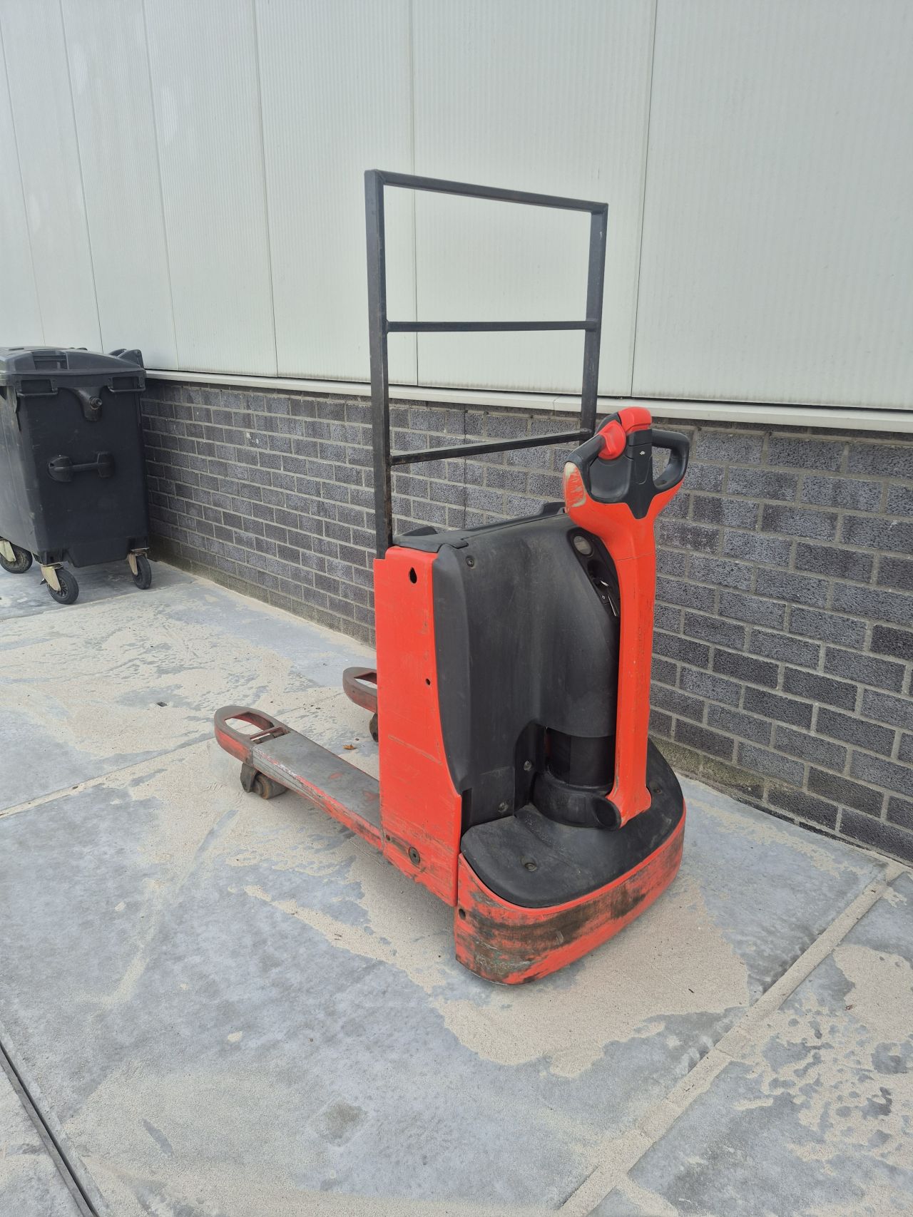 Linde T16 1000 x 680 mm voor blokpallets 1176 uur bj 2021
