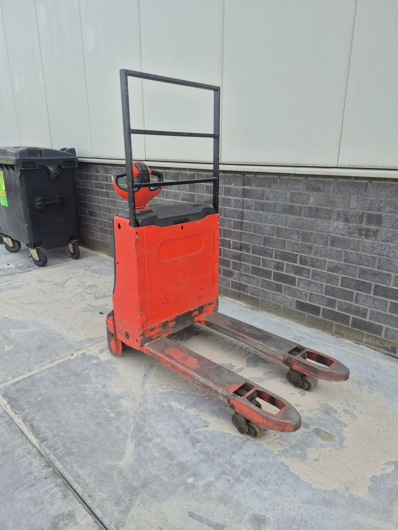 Linde T16 1000 x 680 mm voor blokpallets 1176 uur bj 2021