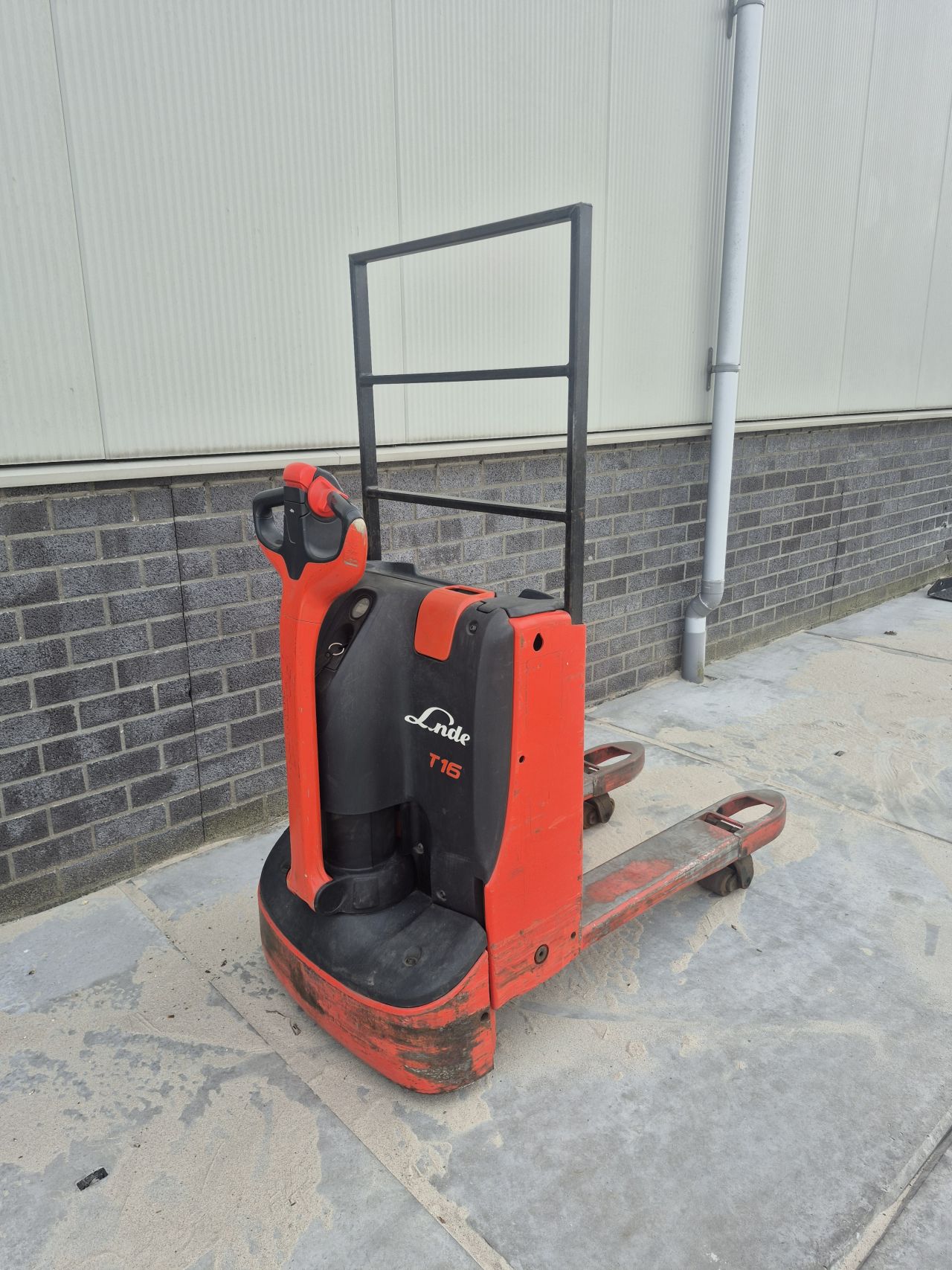 Linde T16 1000 x 680 mm voor blokpallets 1176 uur bj 2021