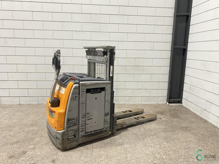 Stackers Electric Still EXV14I 2019