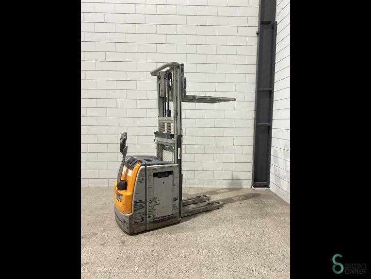 Stackers Electric Still EXV14I 2019