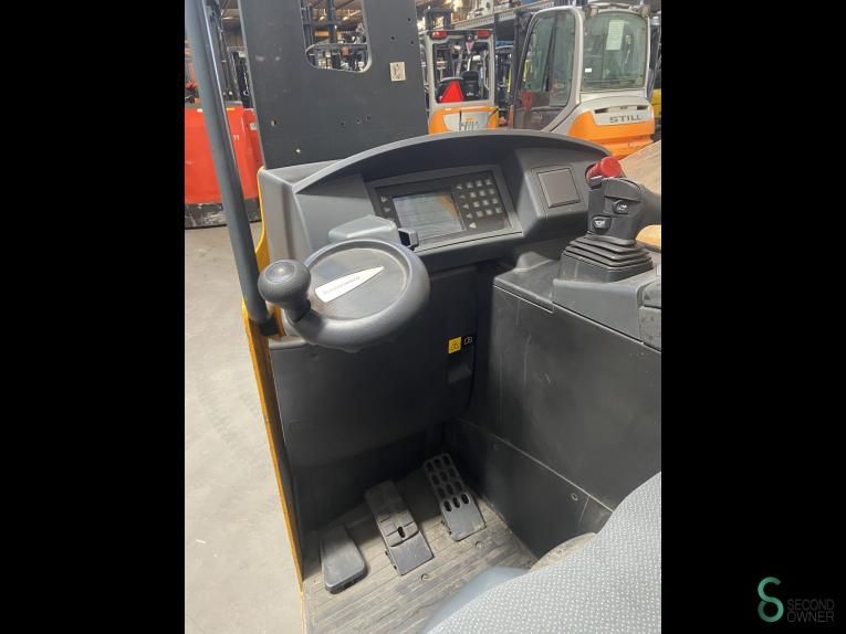 Reachtrucks Electric Jungheinrich ETV 214 2006