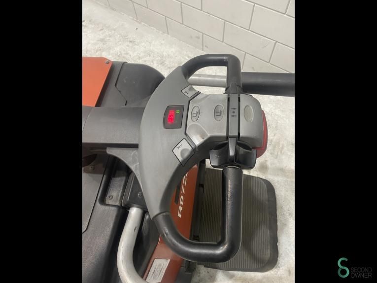 Hubwagen Elektrisch BT LPE240 2008