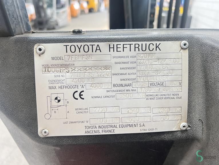 Forklifts Electric Toyota 7 FBMF 35 2006