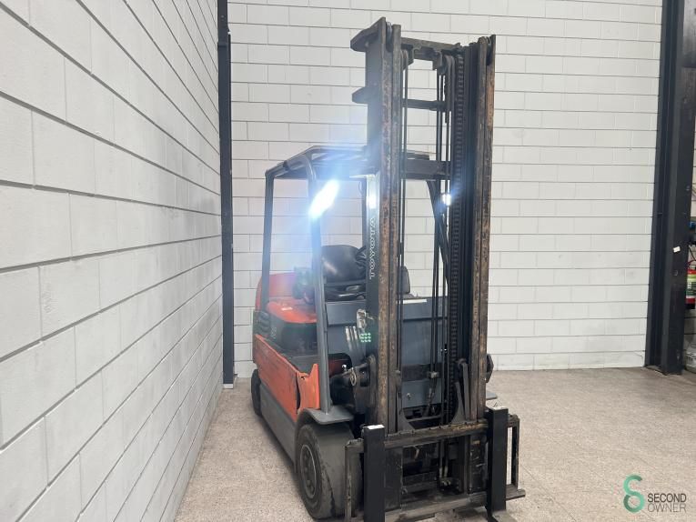 Forklifts Electric Toyota 7 FBMF 35 2006