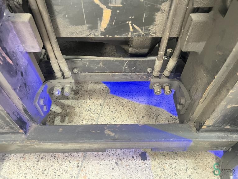 Forklifts Electric Toyota 7 FBMF 35 2006