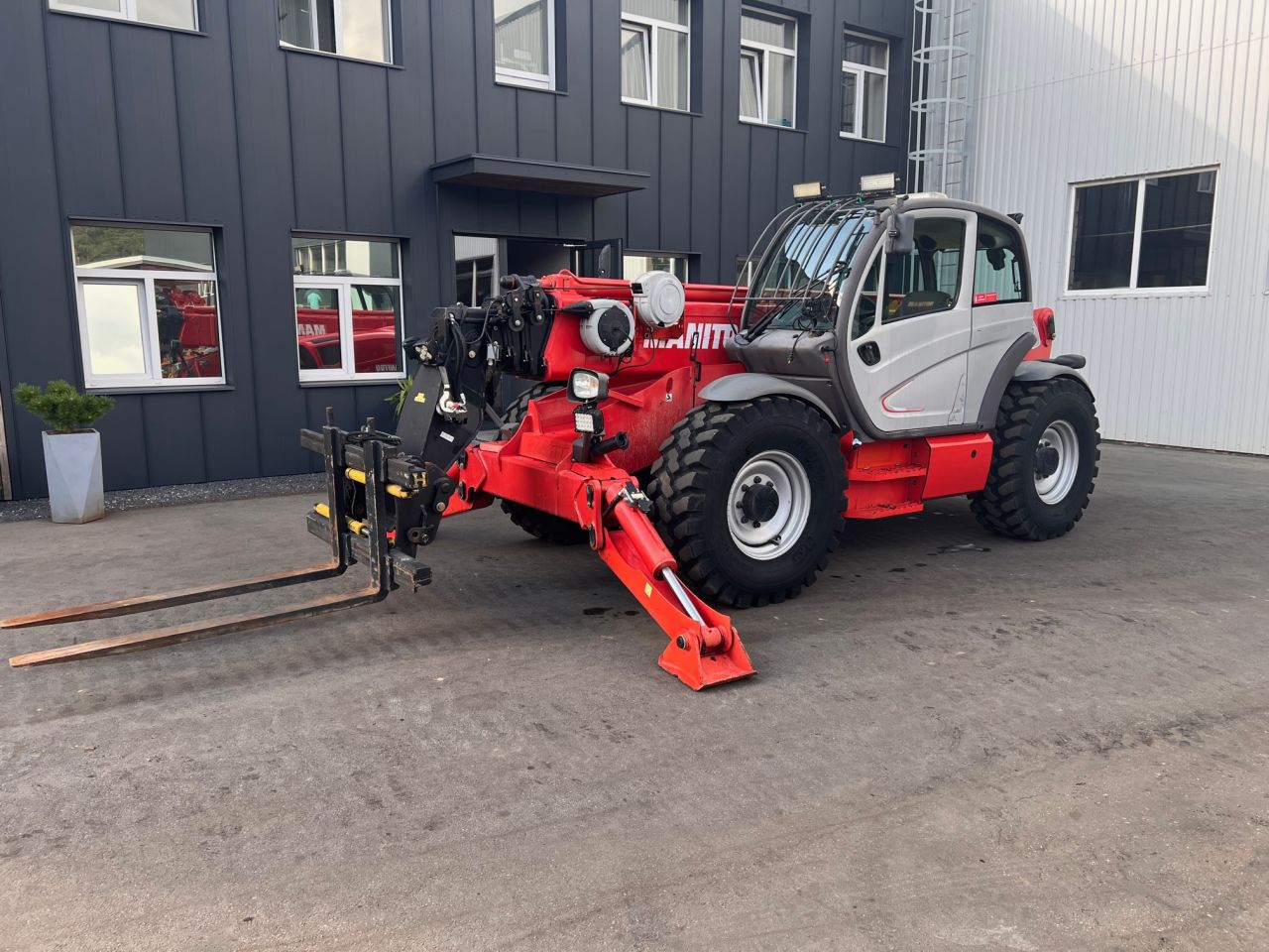 Manitou MT1840 for sale