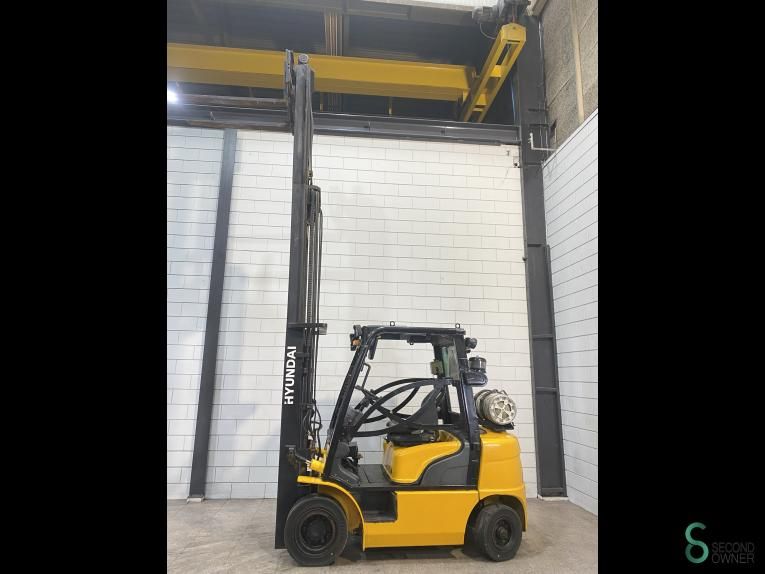 Forklifts LPG Hyundai 25L-7A 2012