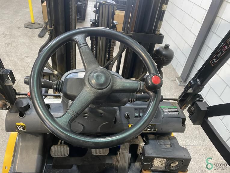 Forklifts LPG Hyundai 25L-7A 2012