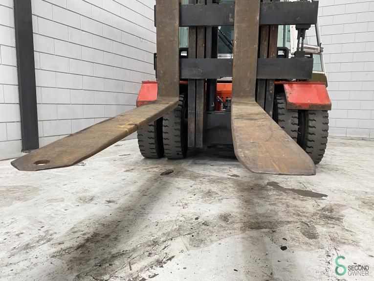 Forklifts Diesel Dan truck 8009-3b