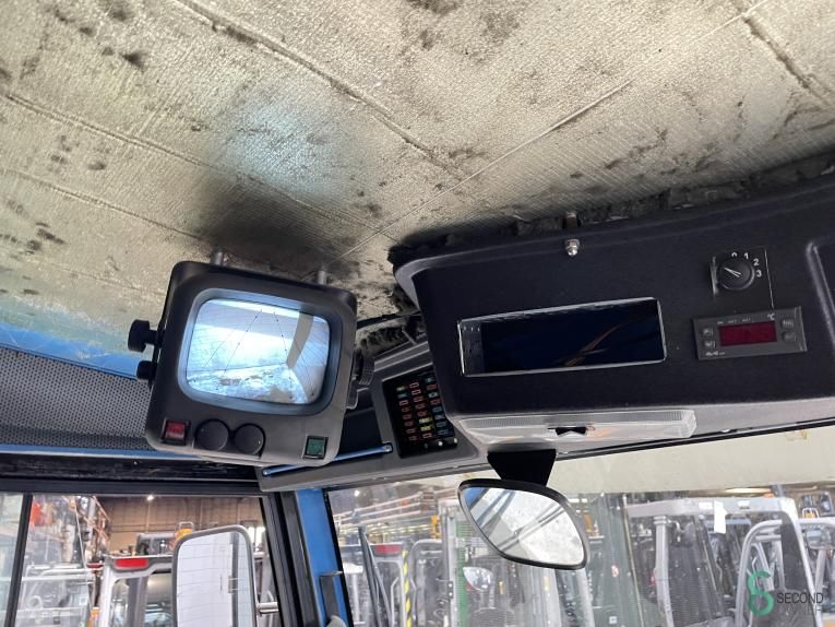 Reinigungsmaschinen Diesel HMF 416 2003