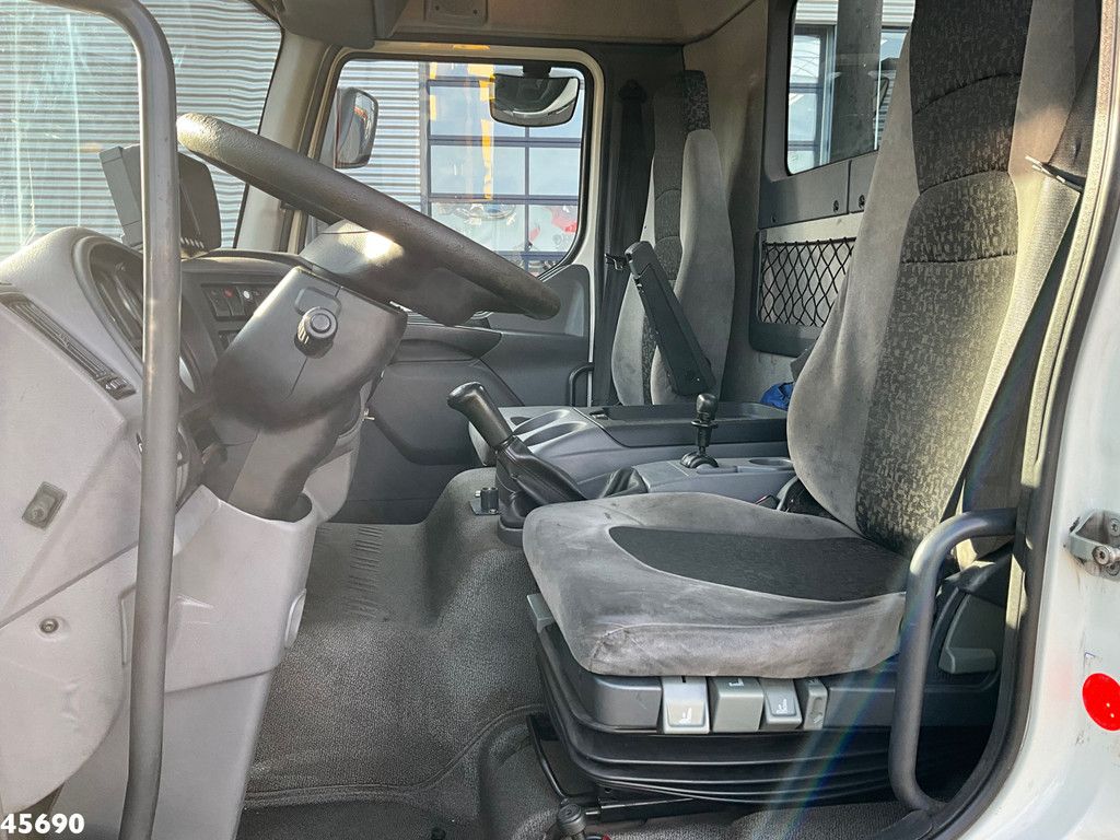 DAF FA 55 LF 220 HMF 10 Tonmeter laadkraan Just 119.287 km!