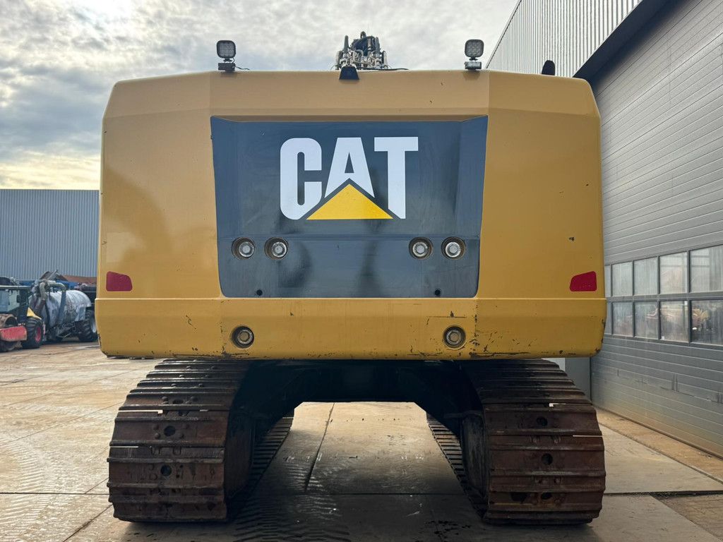 Caterpillar 374FL