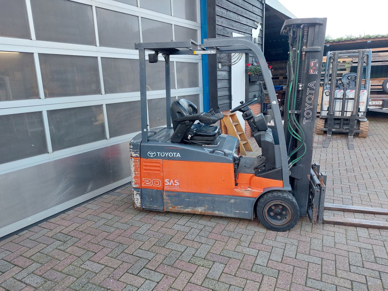 Toyota 7FBE20 triplex sideshift