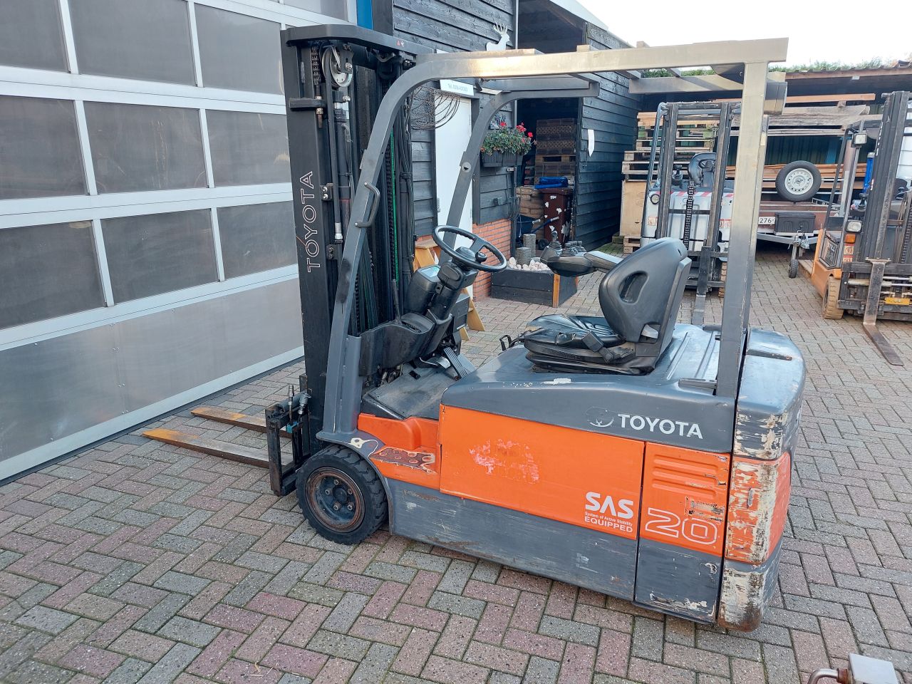 Toyota 7FBE20 triplex sideshift