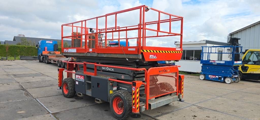 SkyJack SJ 9241 RT schaarhoogwerker diesel 9241 14m