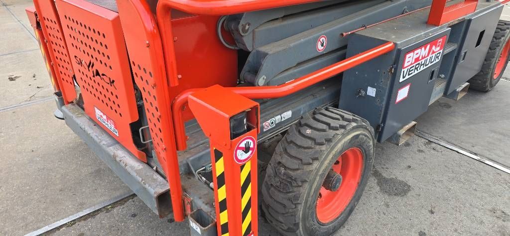 SkyJack SJ 9241 RT schaarhoogwerker diesel 9241 14m