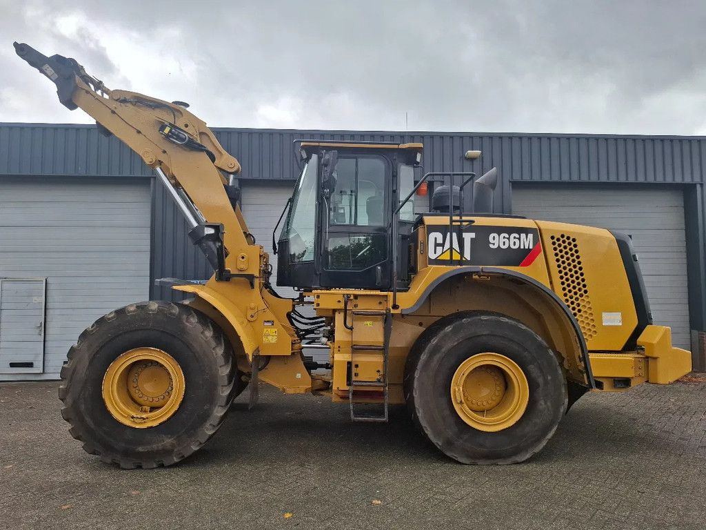 Caterpillar 966M