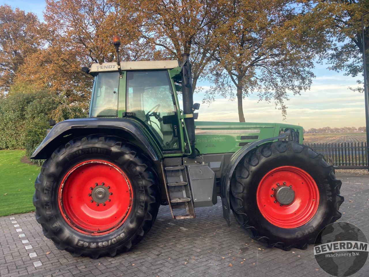 Fendt Favorit 824
