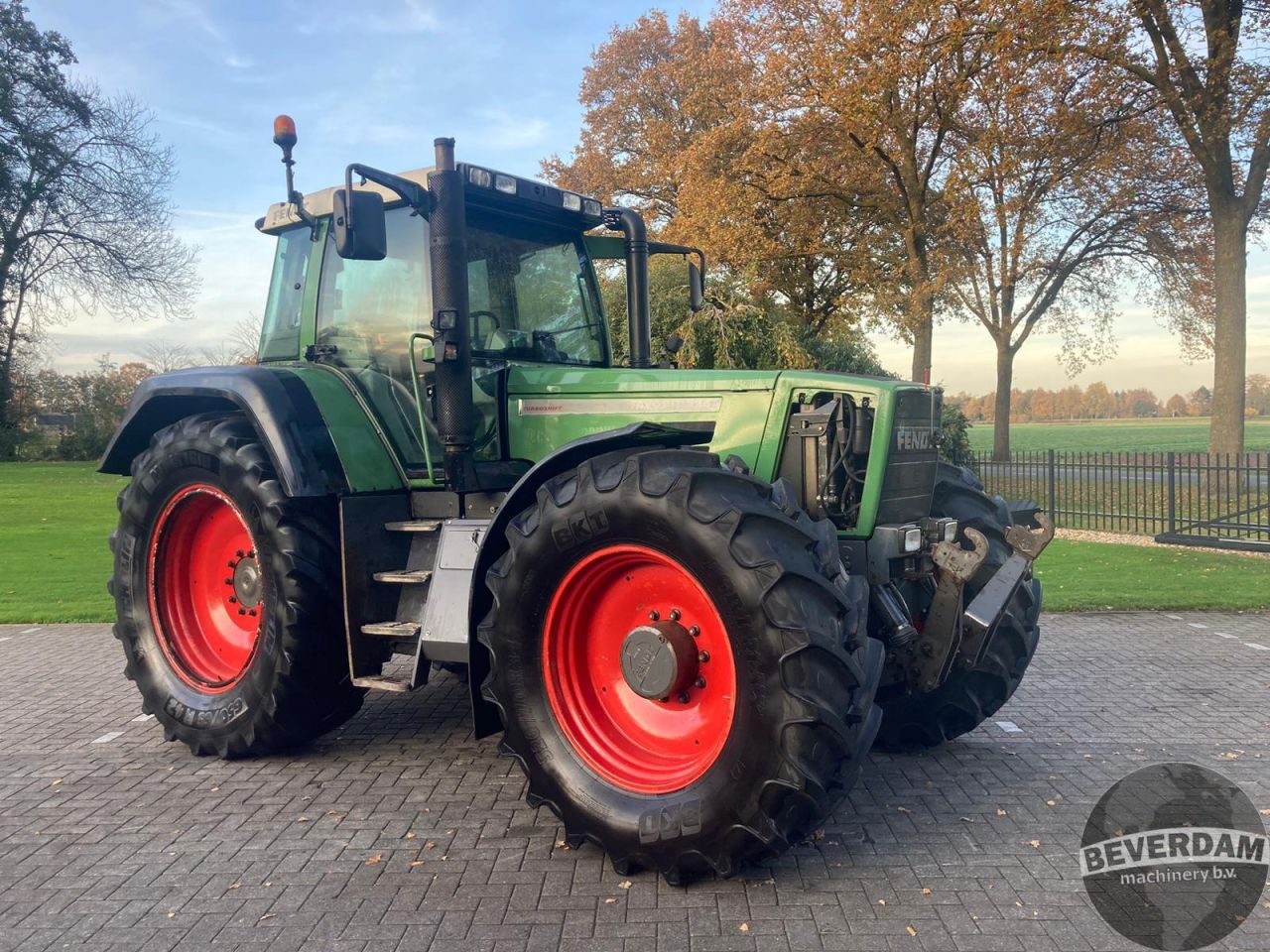 Fendt Favorit 824