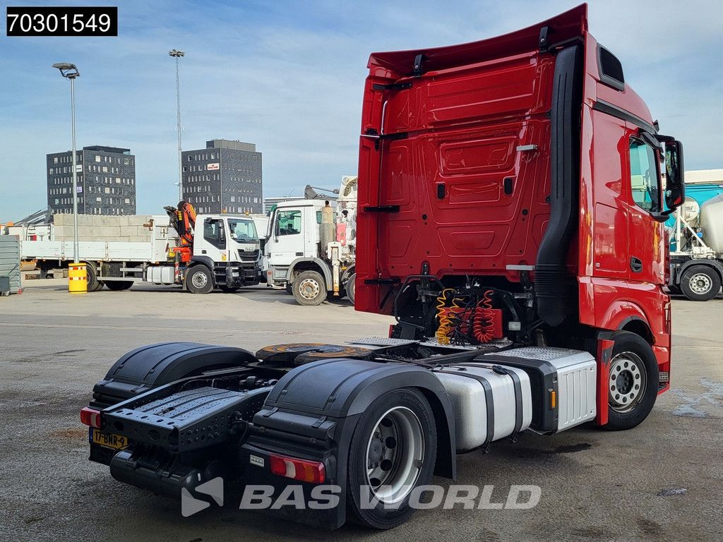 Mercedes Actros 1942 4X2 NL-Truck Mega StreamSpace