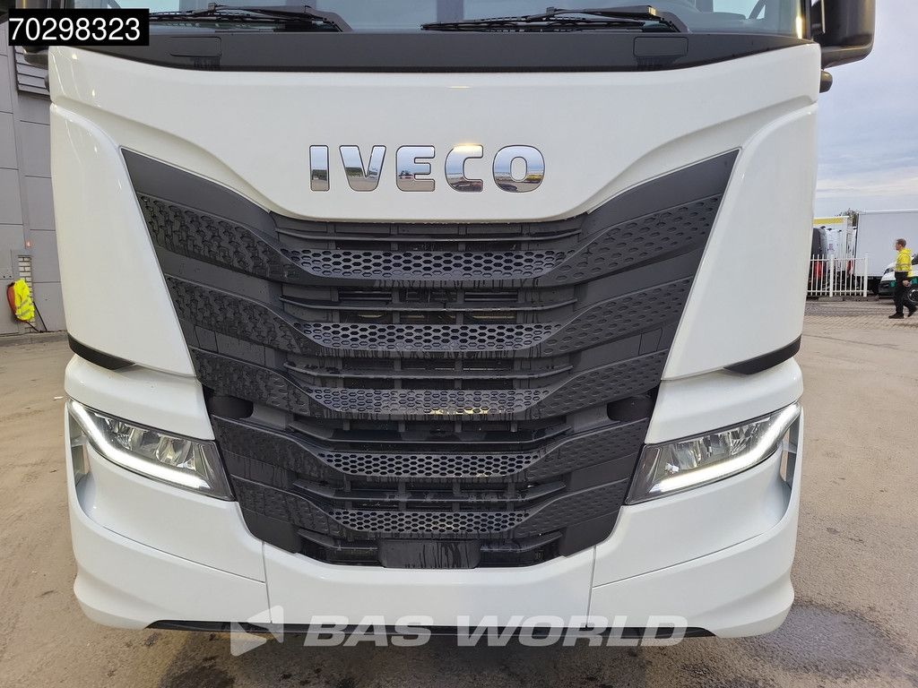 Iveco S-Way 420 4X2 NEW! Chassis, Automatic Standklima 2xTanks Euro 6