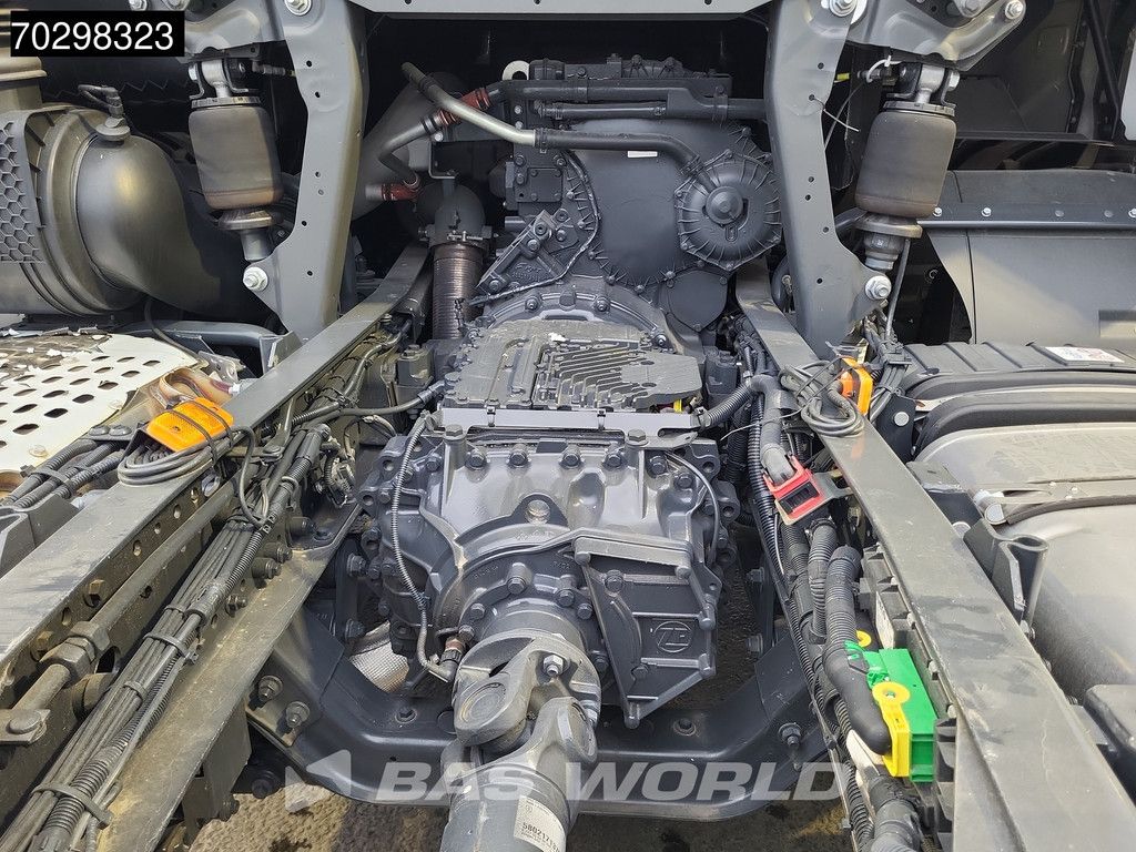 Iveco S-Way 420 4X2 NEW! Chassis, Automatic Standklima 2xTanks Euro 6