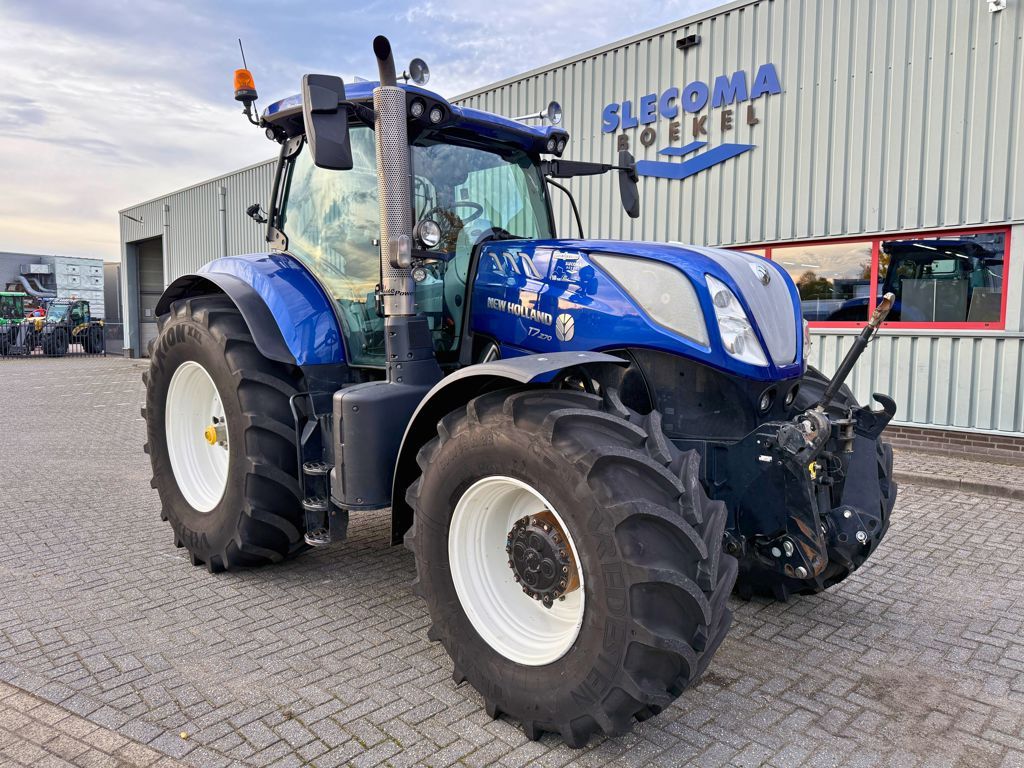 New Holland T7.270 AC 10 Years Blue Power Edition