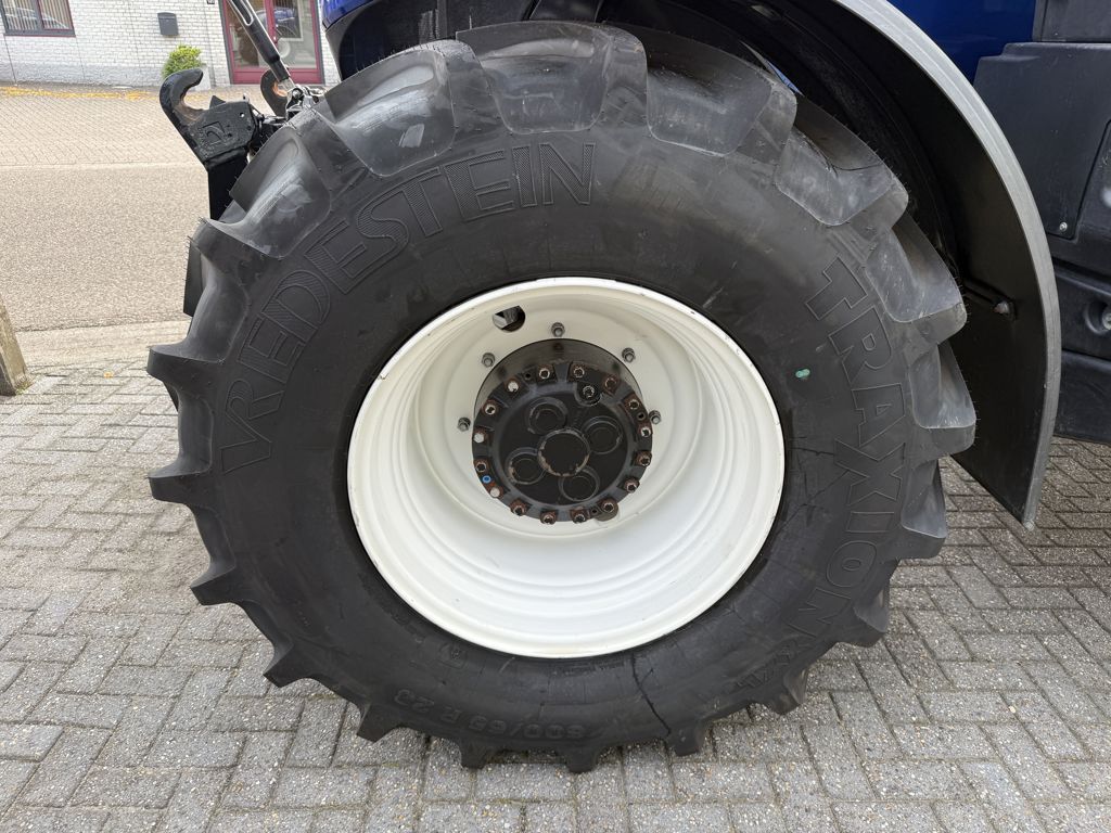 New Holland T7.270 AC 10 Years Blue Power Edition