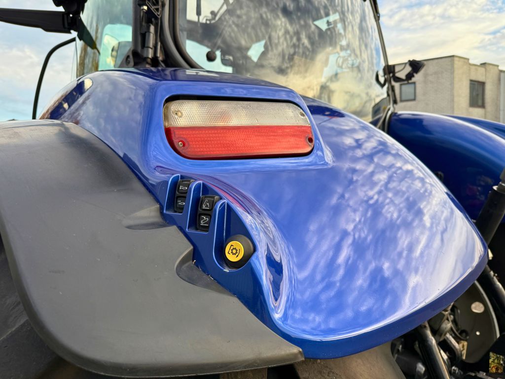 New Holland T7.270 AC 10 Years Blue Power Edition