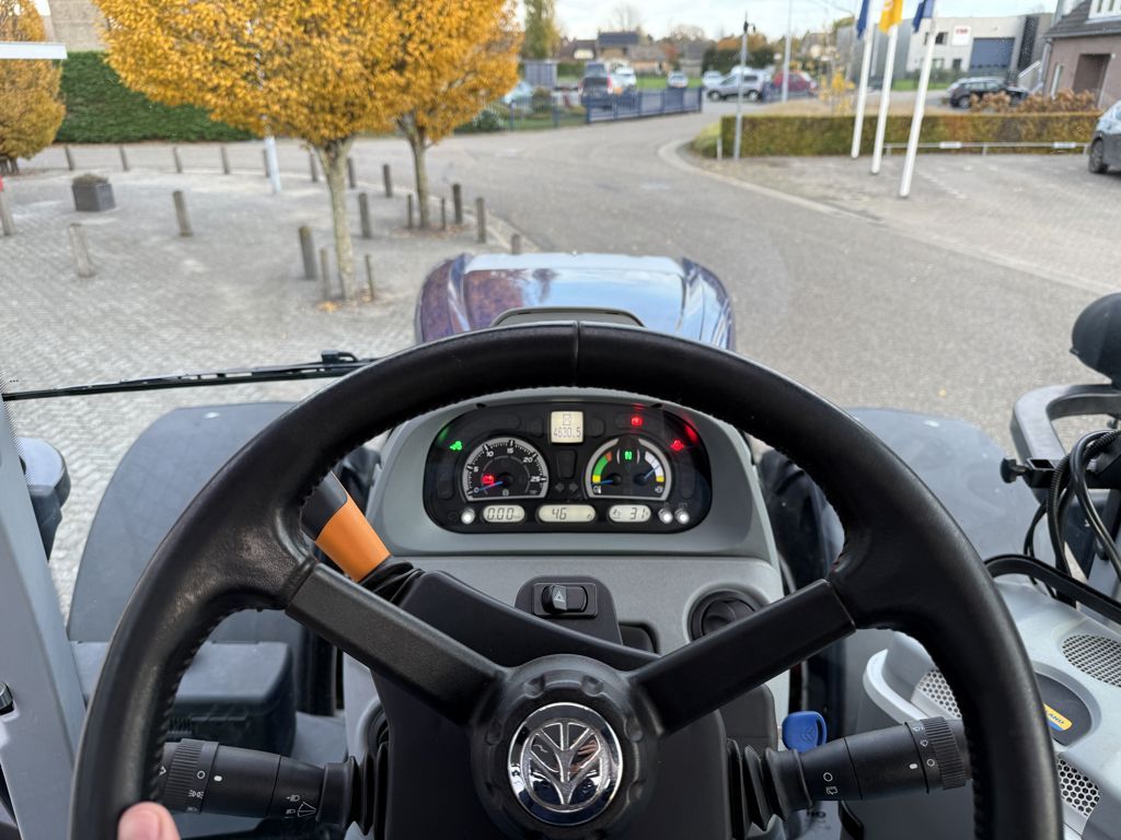 New Holland T7.270 AC 10 Years Blue Power Edition