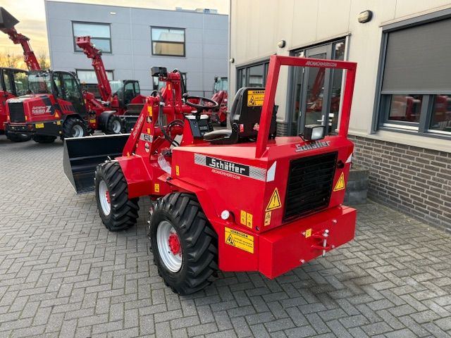 Schaffer 442 45PK Minishovel Kniklader Laadscop Giant Weidemann