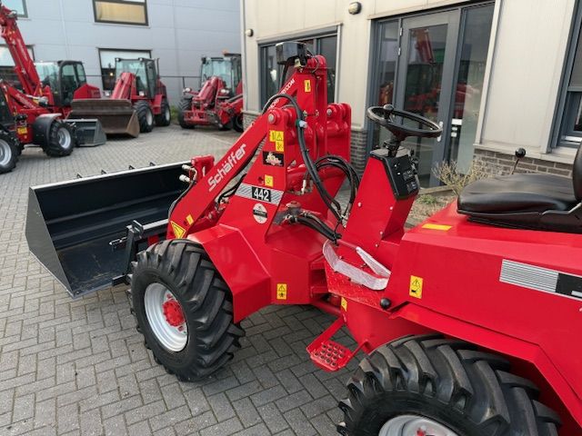Schaffer 442 45PK Minishovel Kniklader Laadscop Giant Weidemann