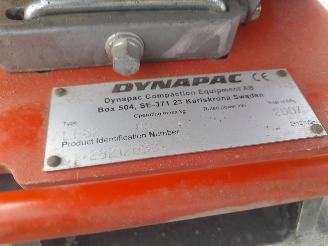 Xx trilplaat Dynapac en Mikasa benzine 1.5 ton