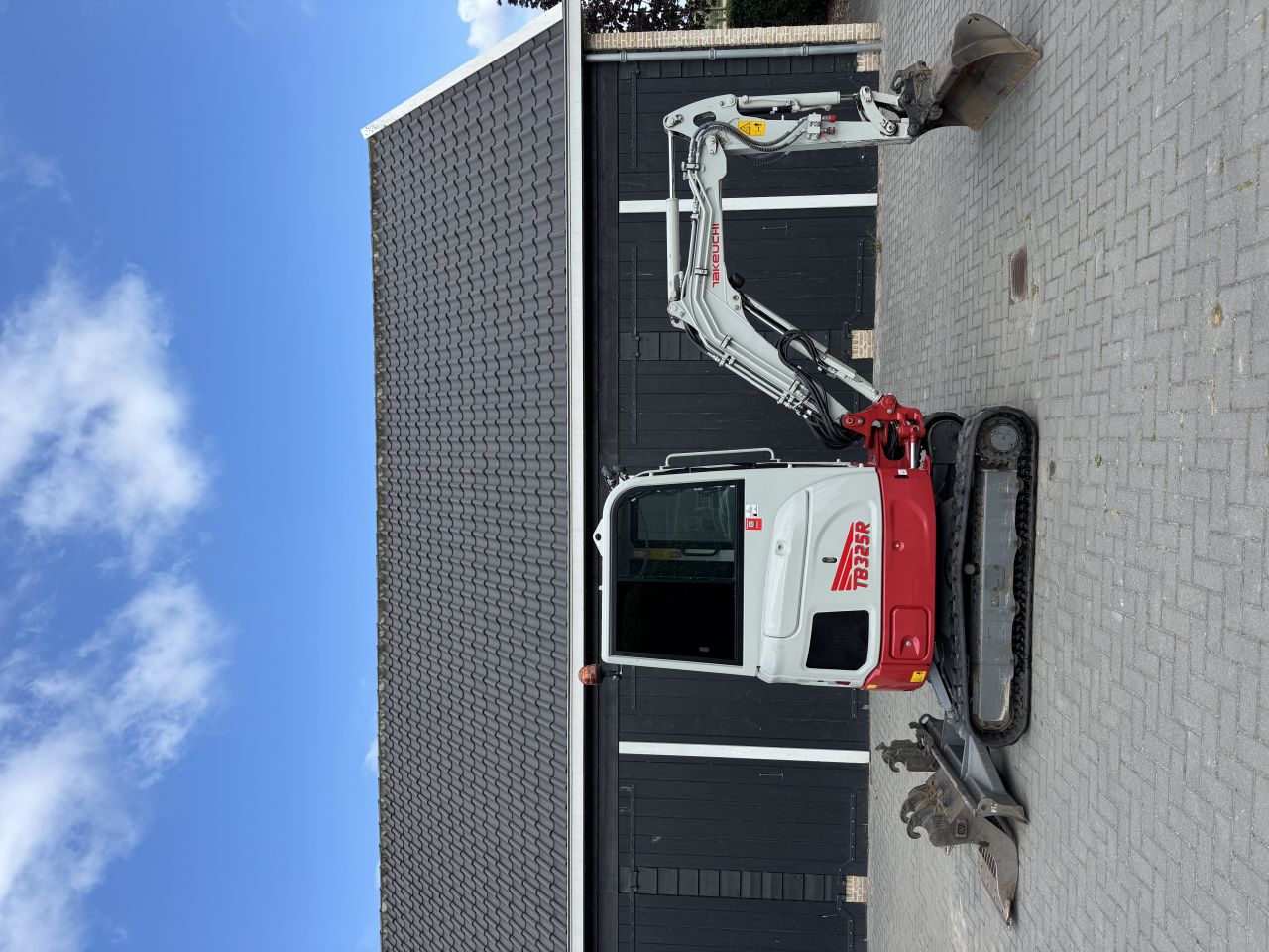 Takeuchi TB325R hele nette staat!!