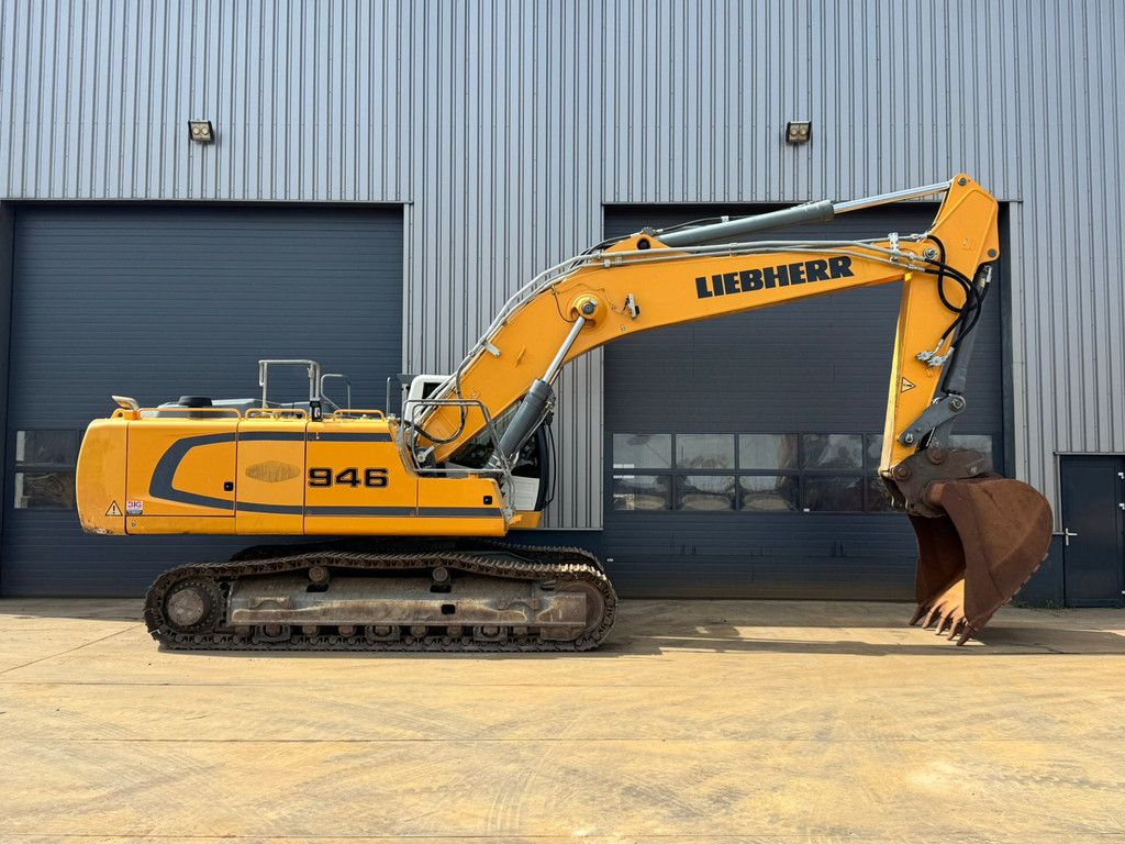 Liebherr R946 LC