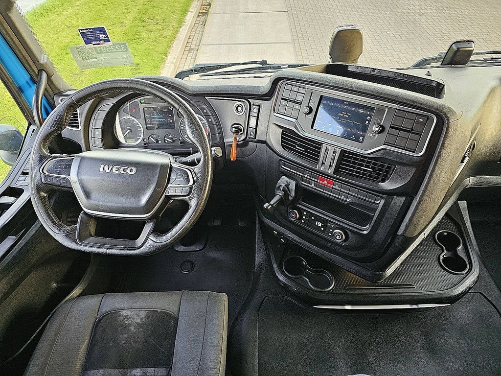 IVECO S-WAY AS260S46 lng