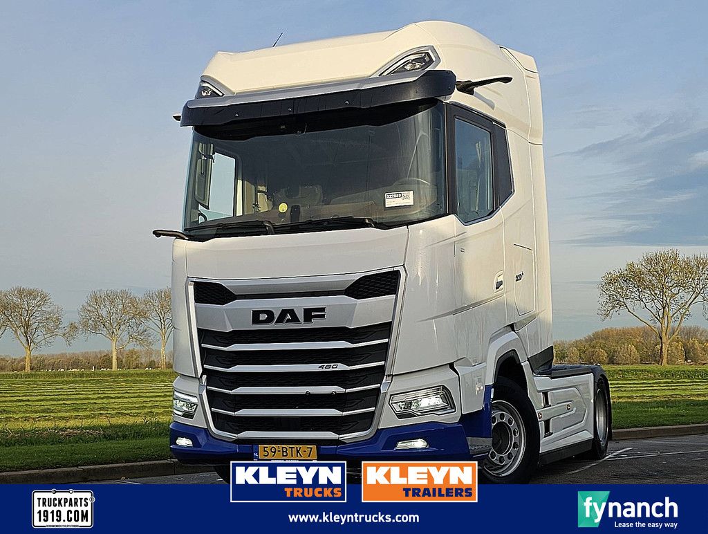 DAF XG+ 480 xg+ 2x tank skirts