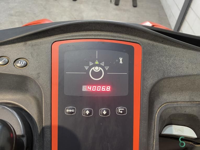 Orderpickers Electric Linde V10-02 2019