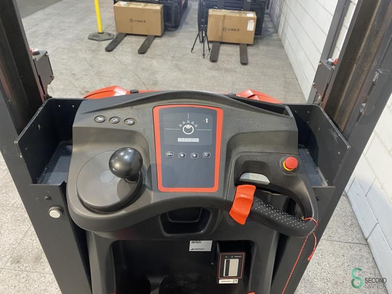 Orderpickers Electric Linde V10-02 2019