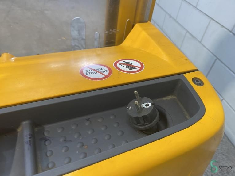 Stackers Electric Jungheinrich EJC 112 2014