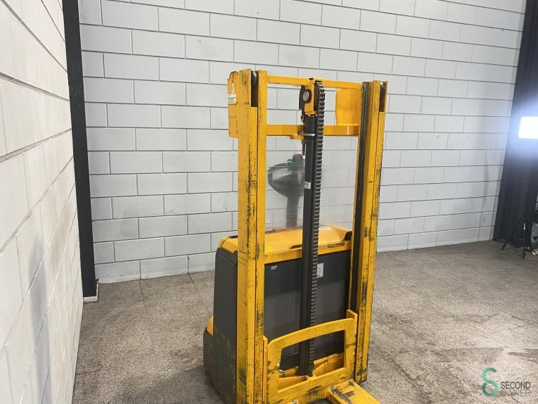 Stackers Electric Jungheinrich EJC 112 2013