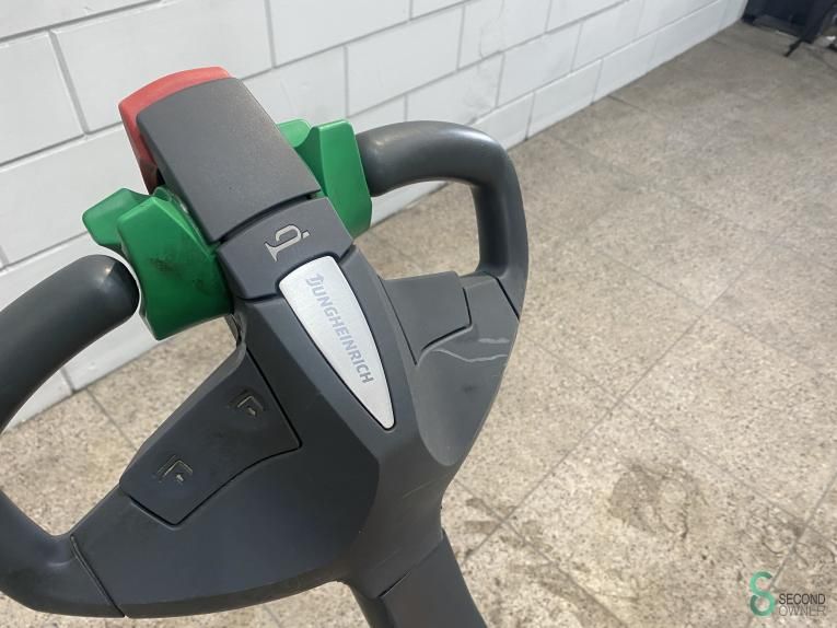 Stackers Electric Jungheinrich EJC 112 2013